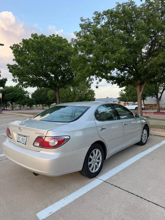 2002 Lexus ES 4th Gen - Image 5 of 10