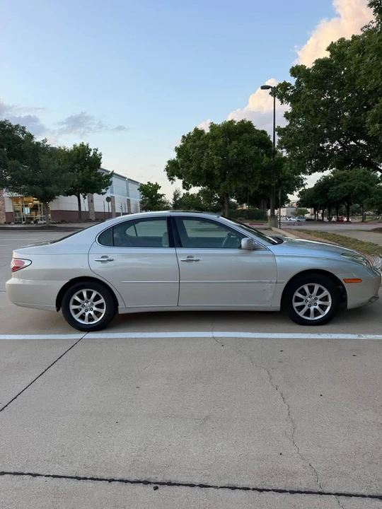 2002 Lexus ES 4th Gen - Image 10 of 10