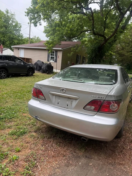 2002 Lexus ES 4th Gen - Image 5 of 5