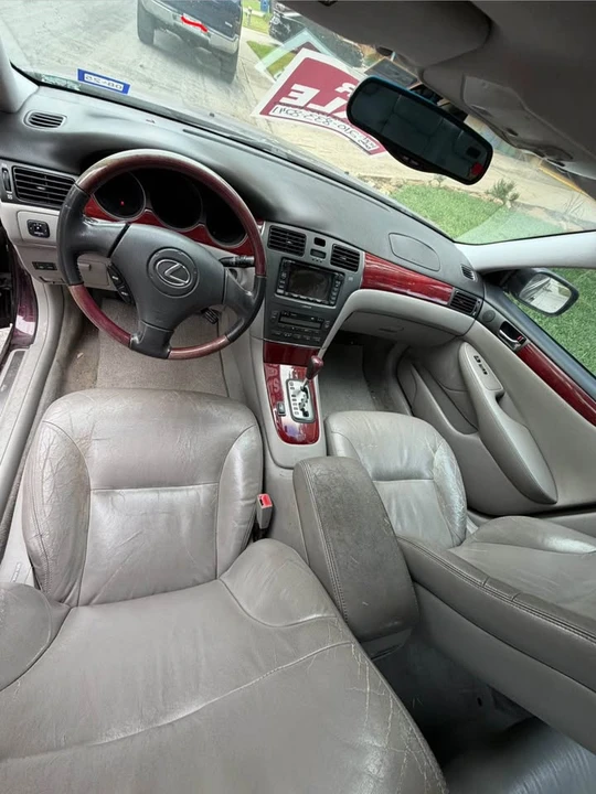 2002 Lexus ES 4th Gen - Image 5 of 11