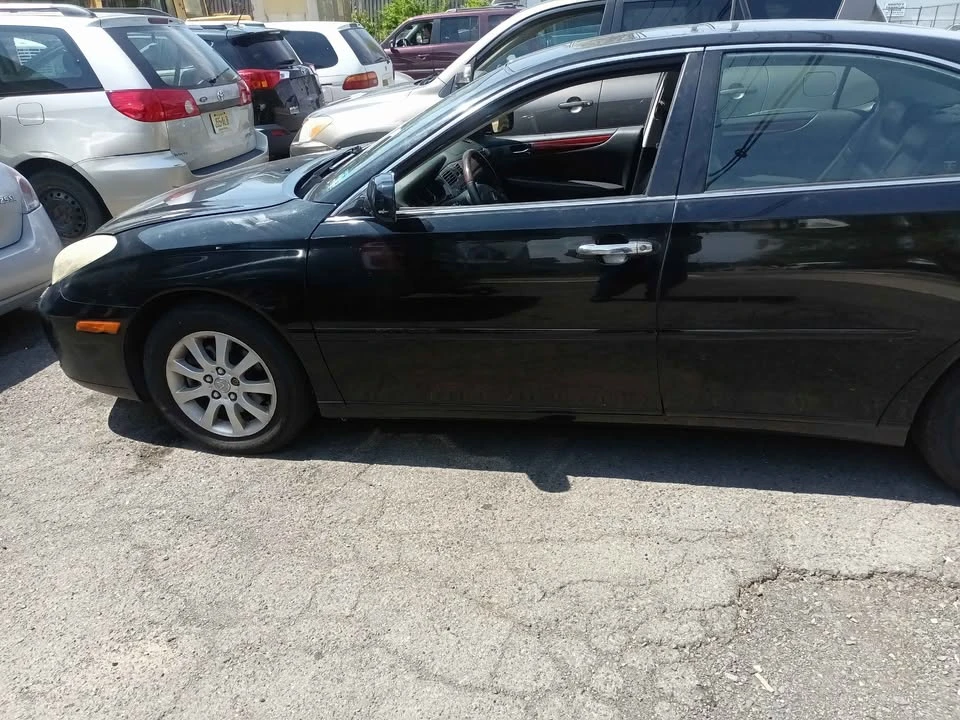 2002 Lexus ES 4th Gen - Image 10 of 20
