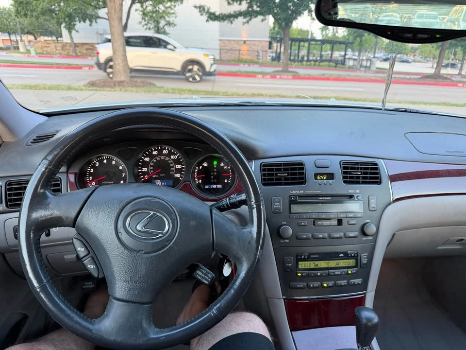 2002 Lexus ES 4th Gen - Image 7 of 10