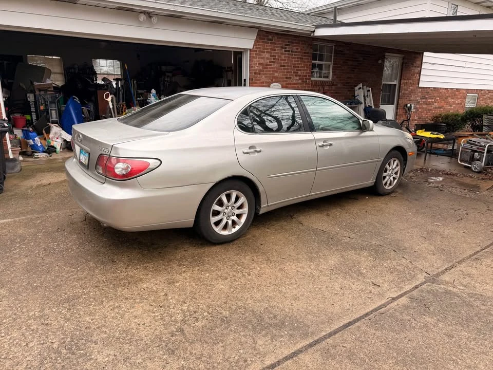 2002 Lexus ES 4th Gen - Image 3 of 6