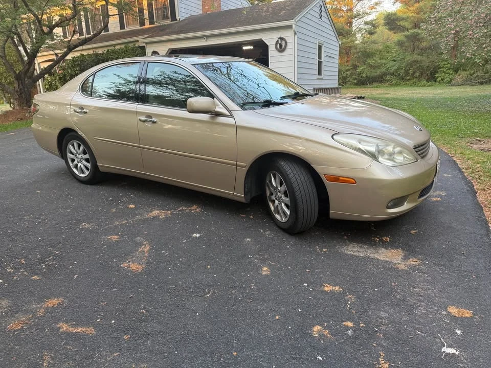 2002 Lexus ES 4th Gen - Image 2 of 4