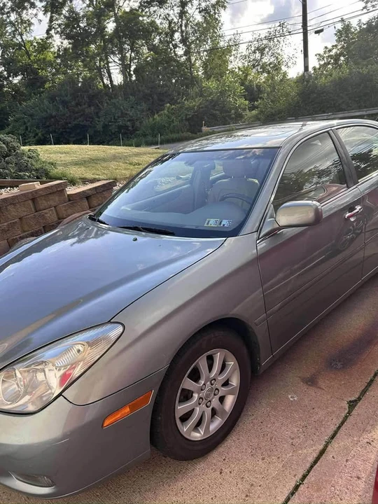 2002 Lexus ES 4th Gen - Image 2 of 6