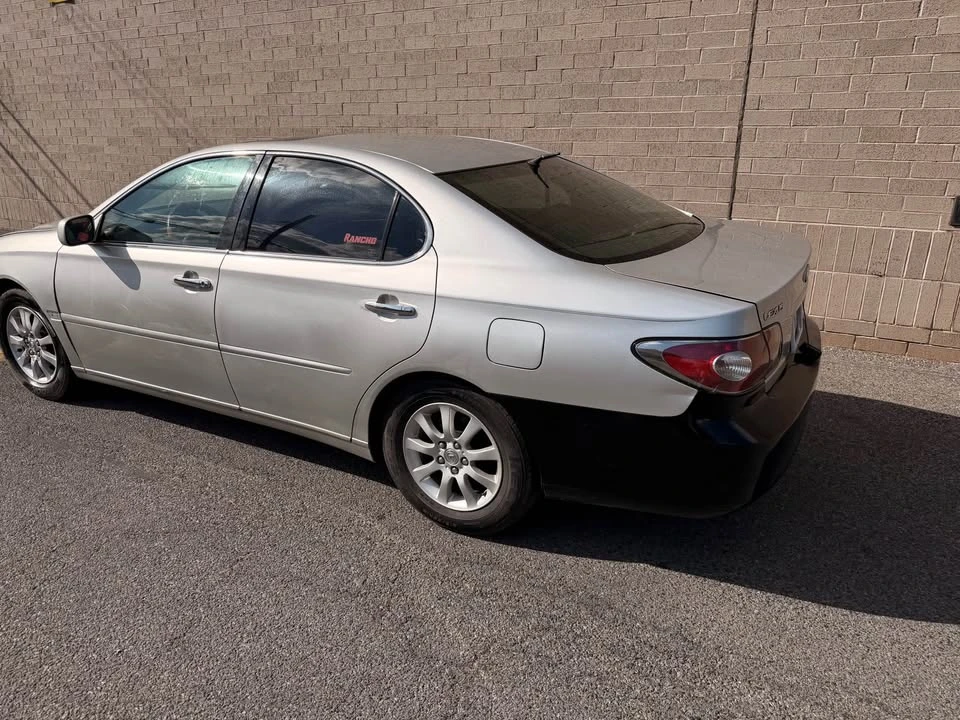 2002 Lexus ES 4th Gen - Image 2 of 9