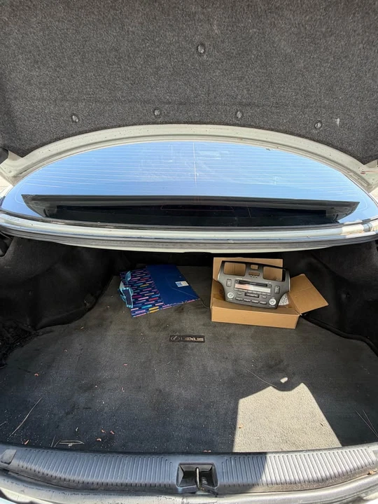 2002 Lexus ES 4th Gen - Image 11 of 15