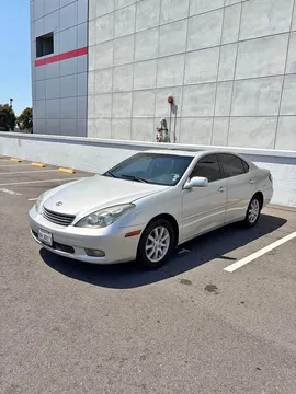2002 Lexus ES 300 Sedan