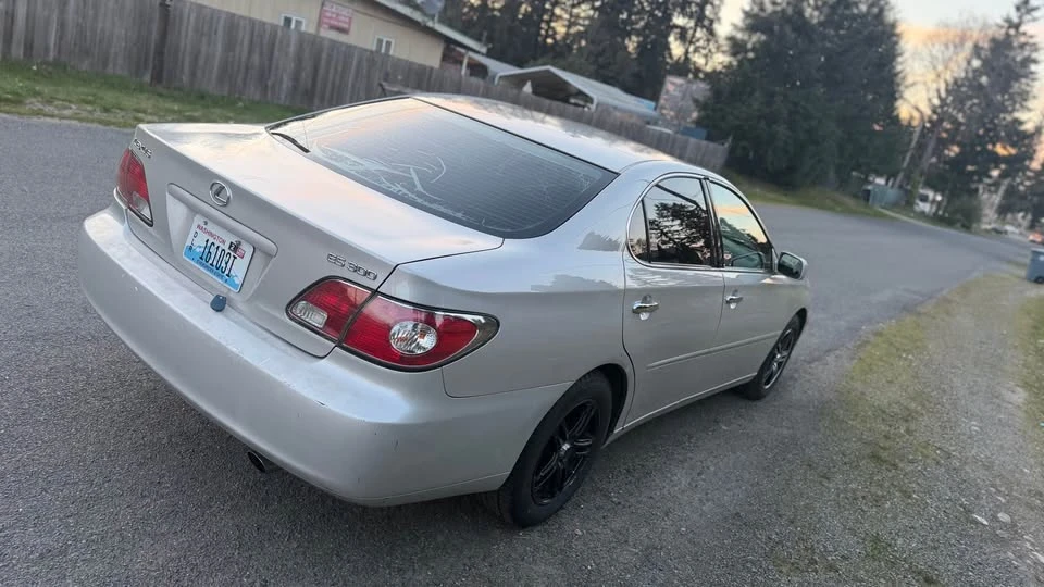 2002 Lexus ES 4th Gen - Image 5 of 11