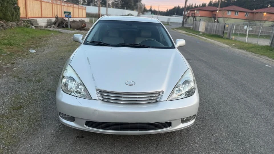 2002 Lexus ES 4th Gen - Image 2 of 11