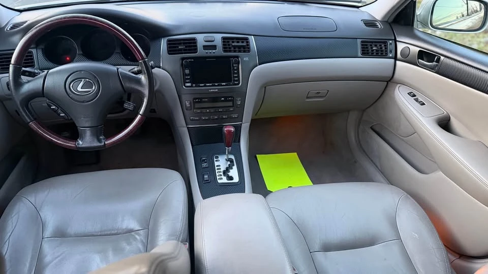 2002 Lexus ES 4th Gen - Image 11 of 11