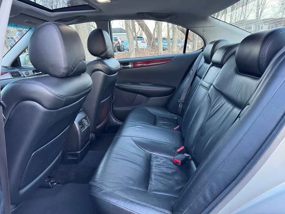 2002 Lexus ES 4th Gen - Image 9 of 20