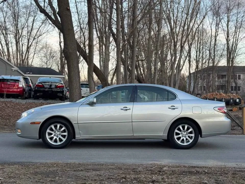 2002 Lexus ES 4th Gen - Image 2 of 20