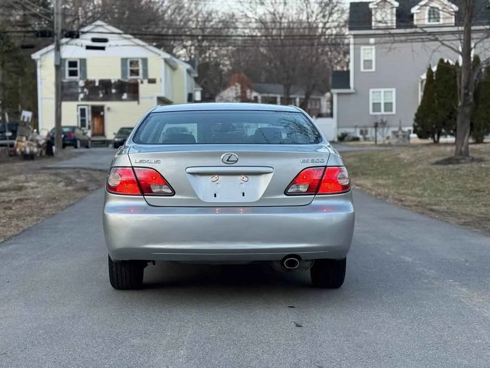 2002 Lexus ES 4th Gen - Image 4 of 20