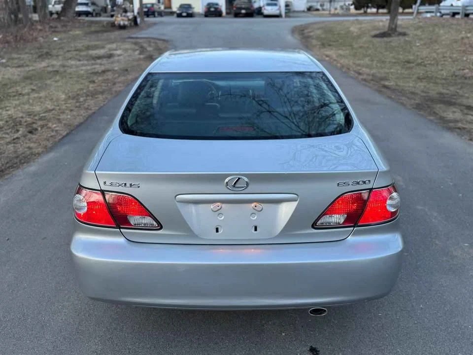 2002 Lexus ES 4th Gen - Image 19 of 20