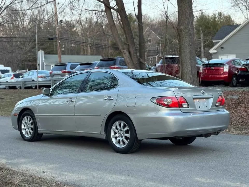 2002 Lexus ES 4th Gen - Image 3 of 20