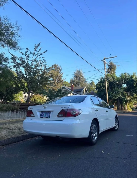 2002 Lexus ES 4th Gen - Image 3 of 9