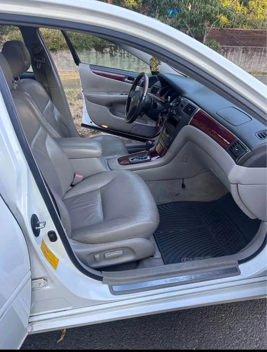 2002 Lexus ES 4th Gen - Image 8 of 9