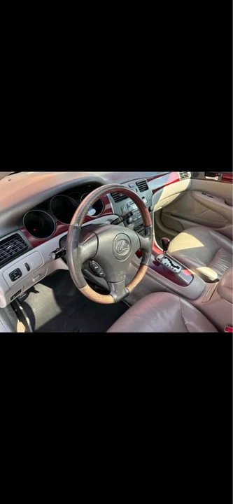 2002 Lexus ES 4th Gen - Image 9 of 20