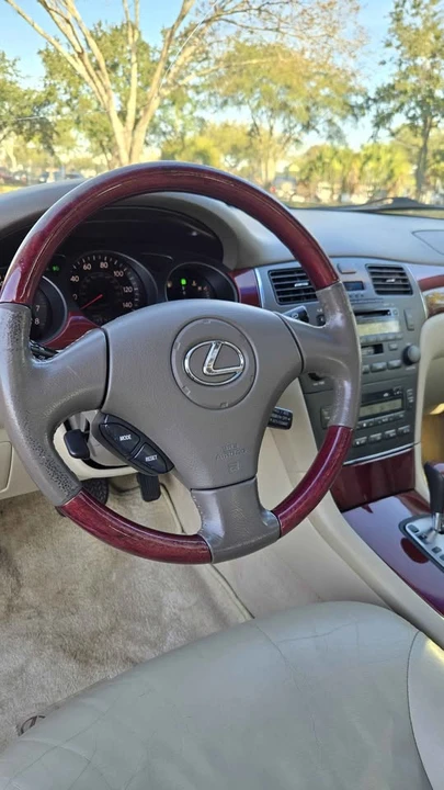 2002 Lexus ES 3rd Gen - Image 16 of 20