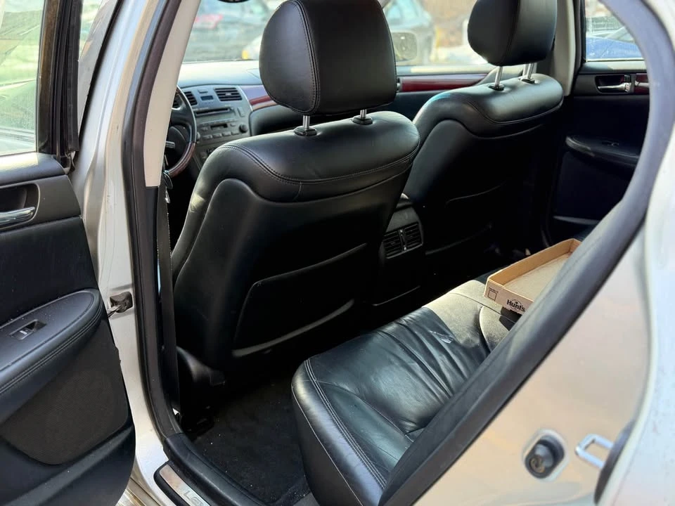 2002 Lexus ES 4th Gen - Image 8 of 12