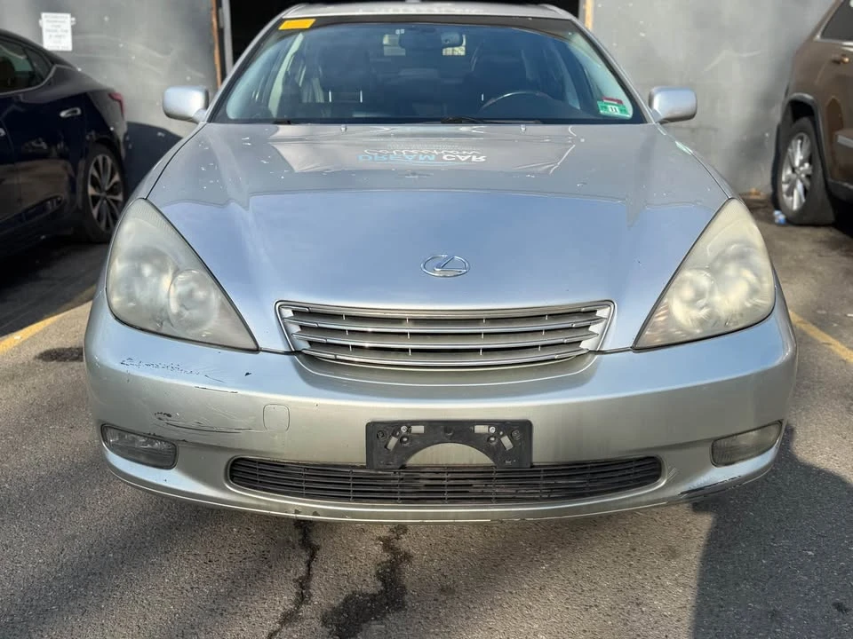 2002 Lexus ES 4th Gen - Image 2 of 12