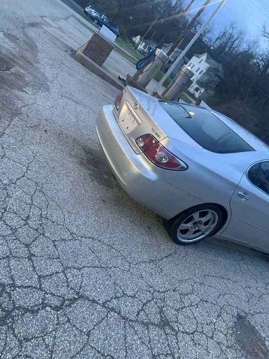 2002 Lexus ES 4th Gen - Image 4 of 6