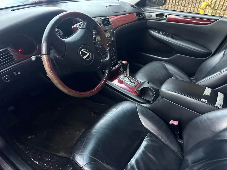 2002 Lexus ES 3rd Gen - Image 7 of 7