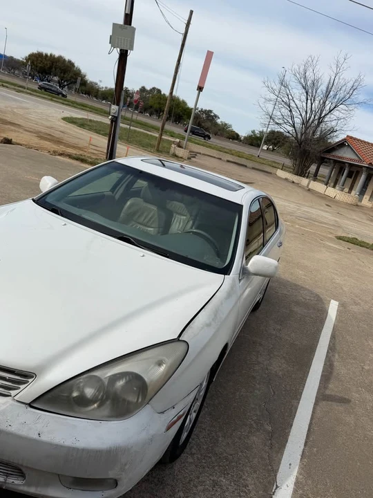 2002 Lexus ES 4th Gen - Image 4 of 11