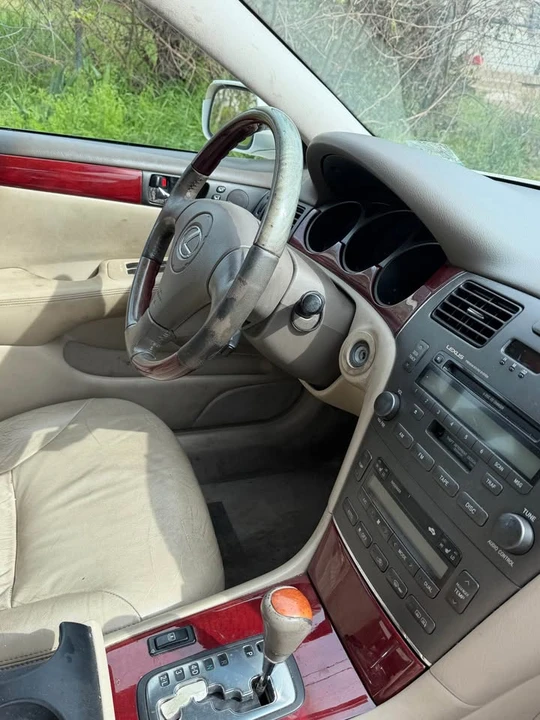 2002 Lexus ES 4th Gen - Image 7 of 11