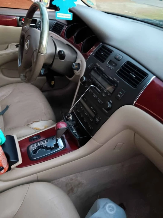 2002 Lexus ES 4th Gen - Image 6 of 10