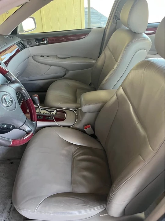 2002 Lexus ES 4th Gen - Image 4 of 11