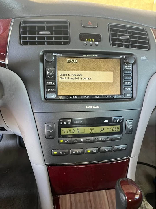 2002 Lexus ES 4th Gen - Image 3 of 11