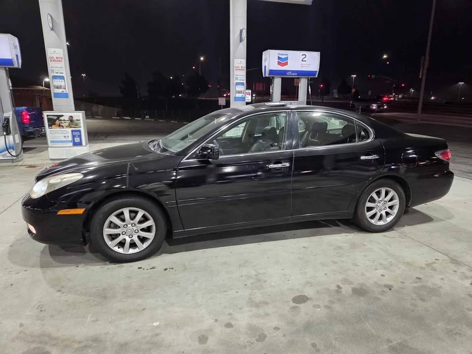 2002 Lexus ES 4th Gen - Image 12 of 14