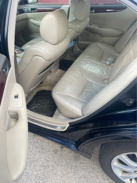 2002 Lexus ES 4th Gen - Image 7 of 9