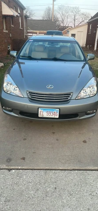 2002 Lexus ES 4th Gen - Image 2 of 14