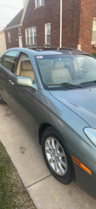 2002 Lexus ES 4th Gen - Image 12 of 14