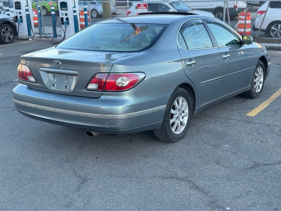 2002 Lexus ES 4th Gen - Image 7 of 13
