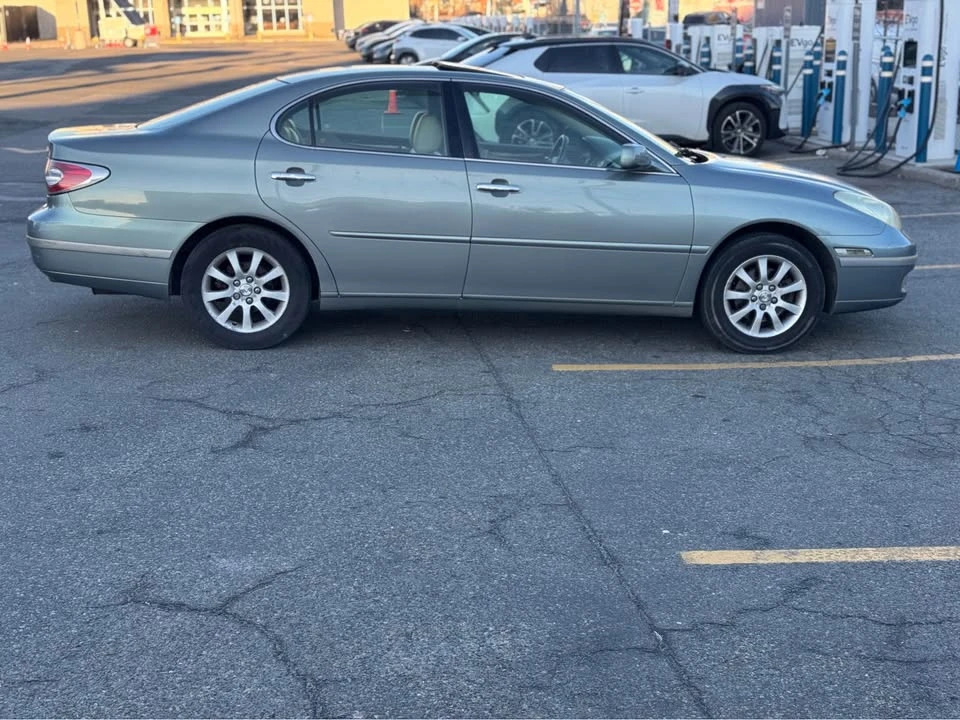2002 Lexus ES 4th Gen - Image 5 of 13