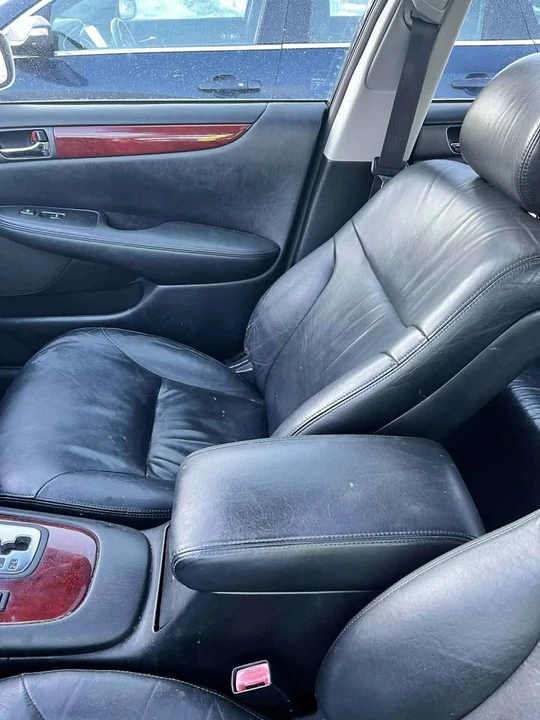 2002 Lexus ES 4th Gen - Image 3 of 12