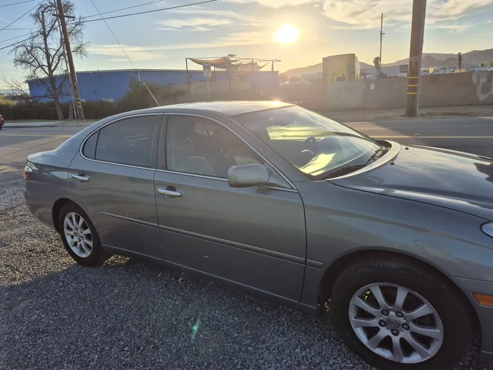 2002 Lexus ES 4th Gen - Image 4 of 9