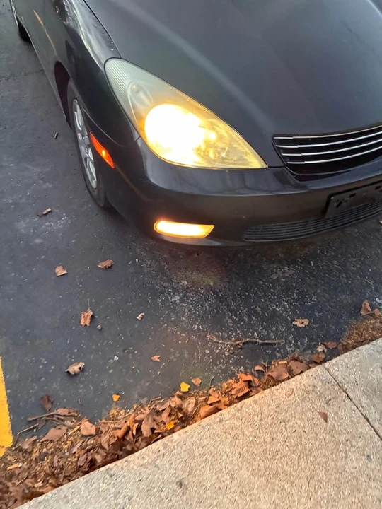 2002 Lexus ES 4th Gen - Image 10 of 10
