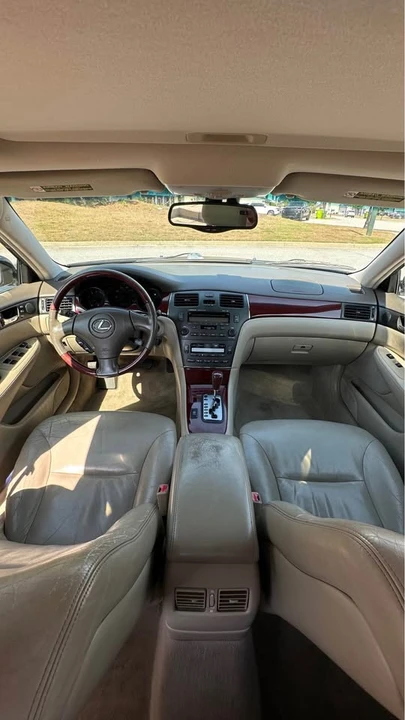 2002 Lexus ES 4th Gen - Image 10 of 19