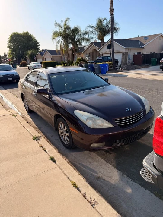 2002 Lexus ES 4th Gen - Image 2 of 9