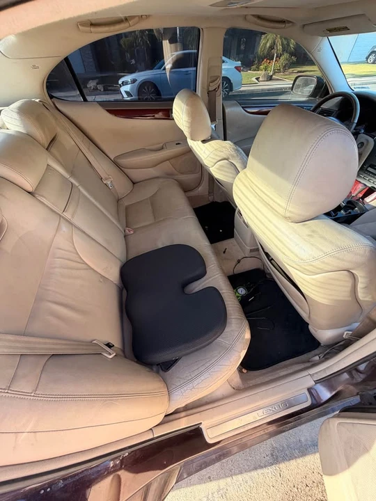 2002 Lexus ES 4th Gen - Image 7 of 9