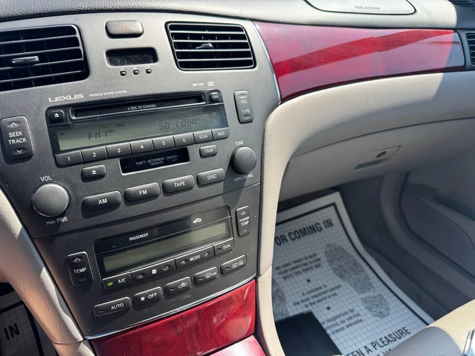 2002 Lexus ES 4th Gen - Image 3 of 20