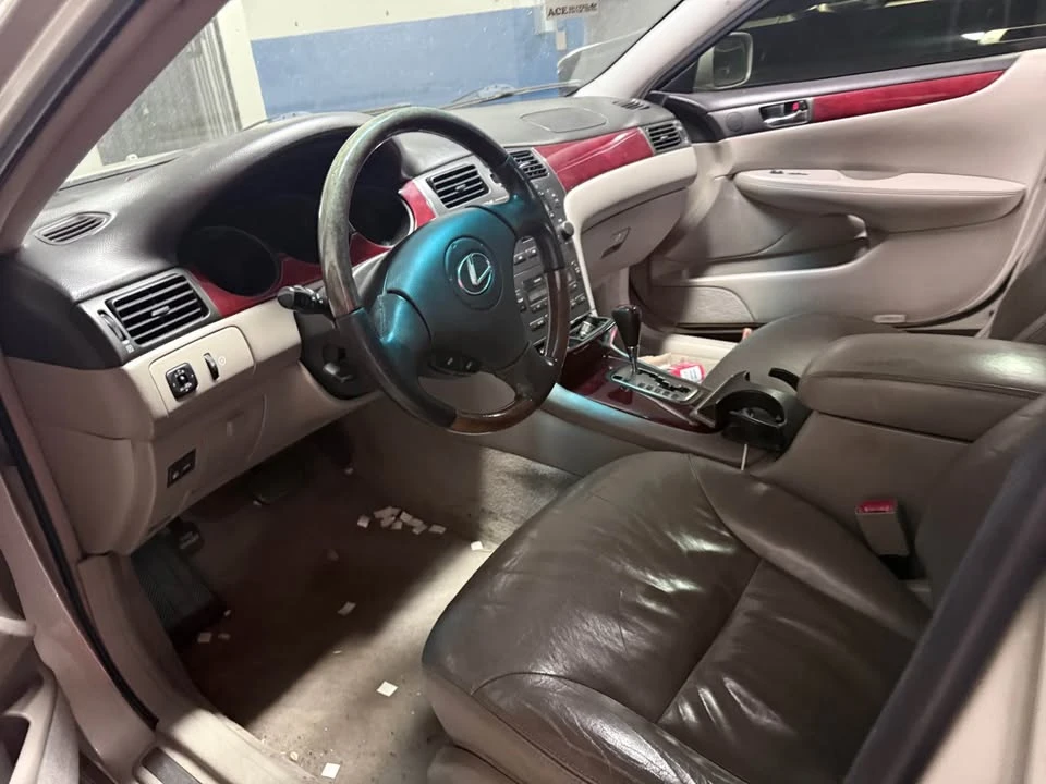 2002 Lexus ES 4th Gen - Image 8 of 10