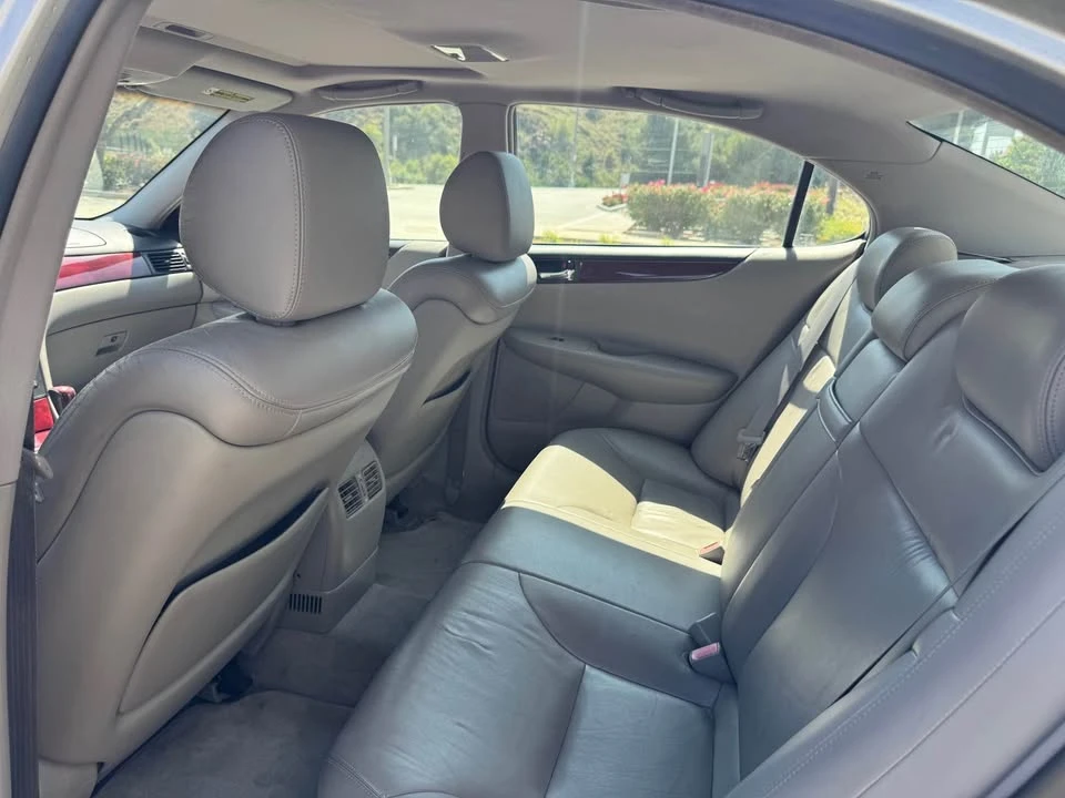 2002 Lexus ES 4th Gen - Image 9 of 20