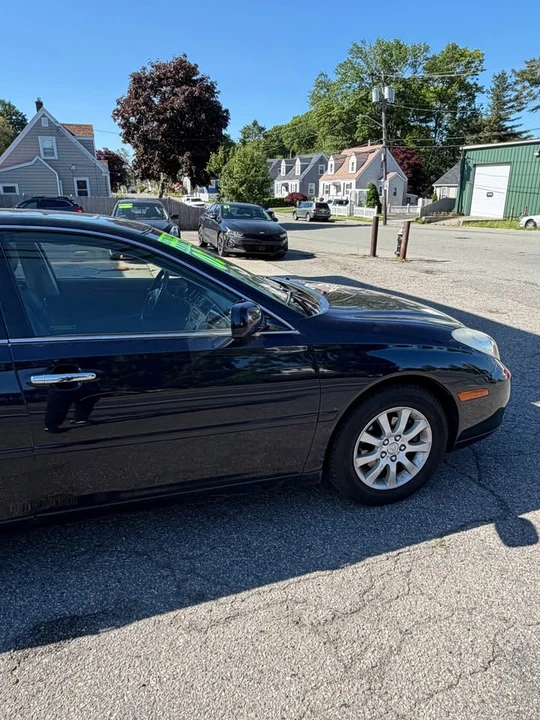 2002 Lexus ES 4th Gen - Image 8 of 12