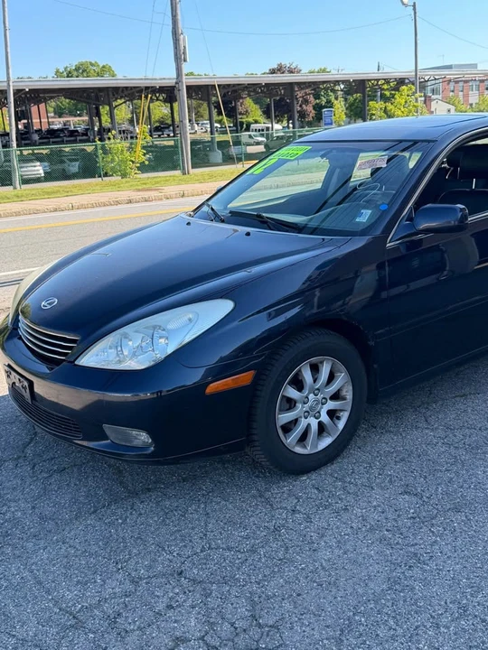 2002 Lexus ES 4th Gen - Image 2 of 12